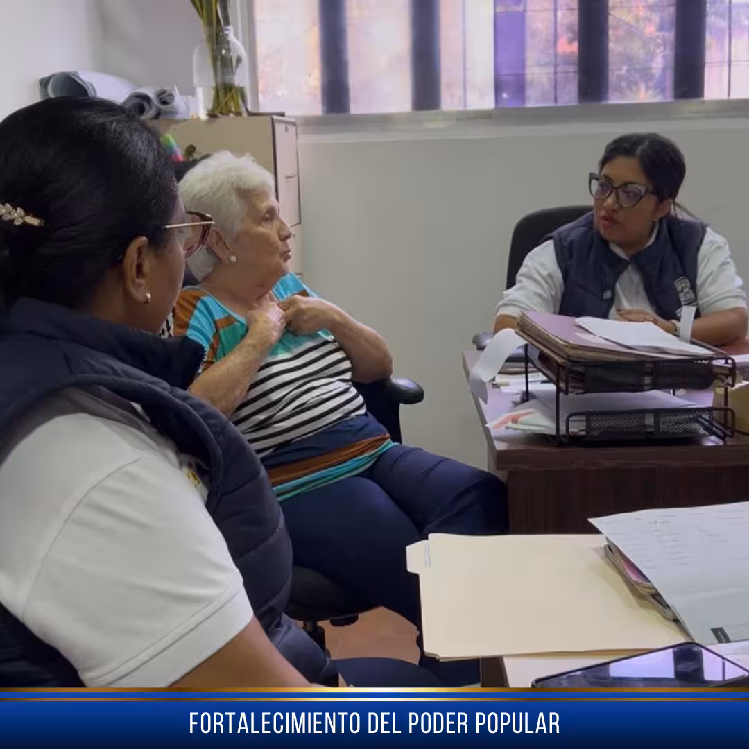 Mesa de trabajo con la comunidad de Baruta
